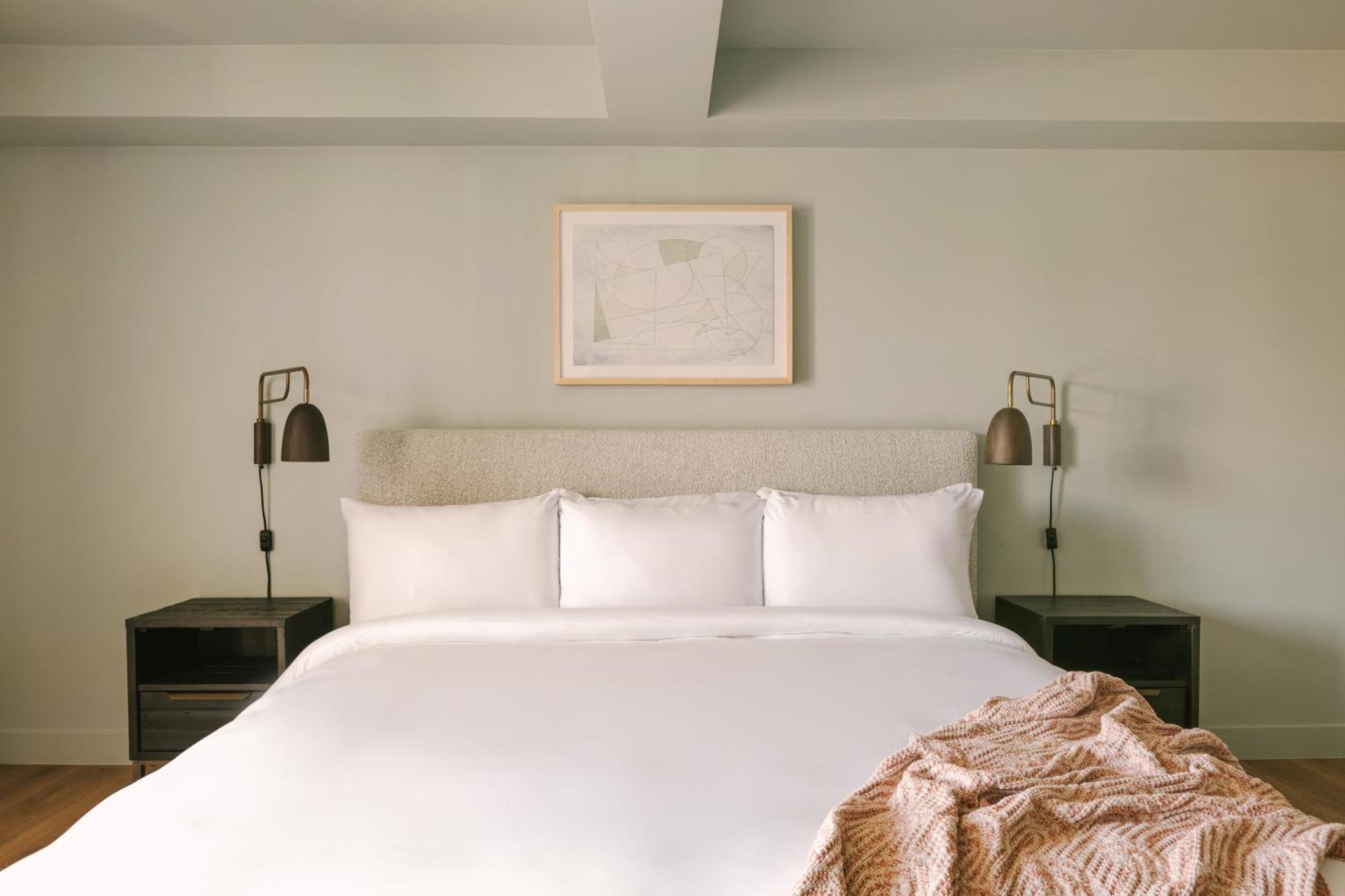 Sonder Solarena Hotel Newport Beach Room photo